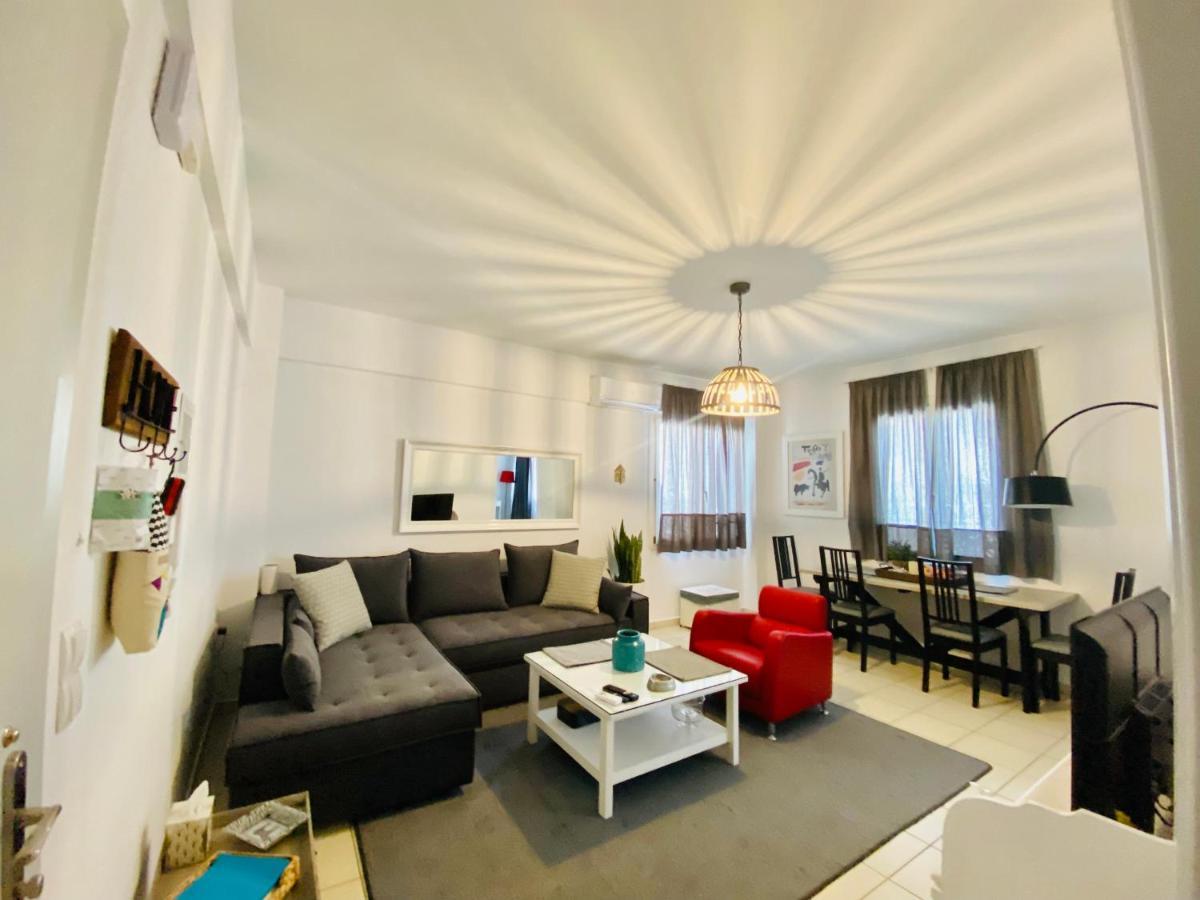 Gianna'S Apartment Central Aigio Cozy And Shining エクステリア 写真